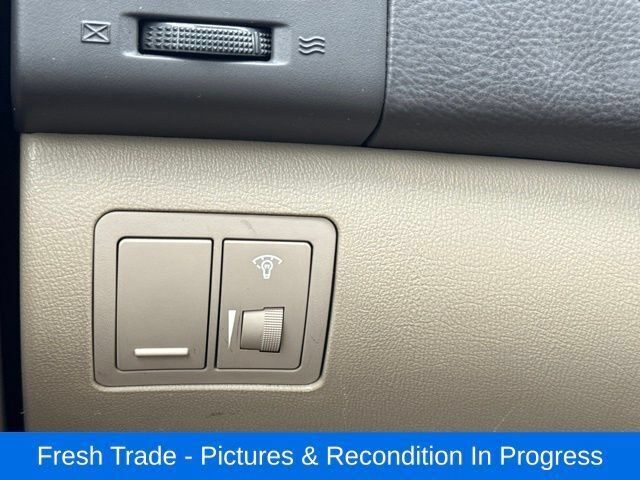Used 2009 Hyundai Elantra GLS FWD image 17