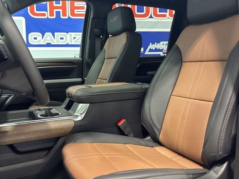 New 2026 Chevrolet Silverado 2500 High Country w/ High Country Premium Package AWD/4WD image 19