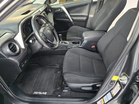 Used 2017 Toyota RAV4 XLE image 21