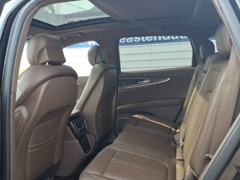 Used 2017 Lincoln MKX Reserve w/ Driver Assistance Package AWD/4WD image 12
