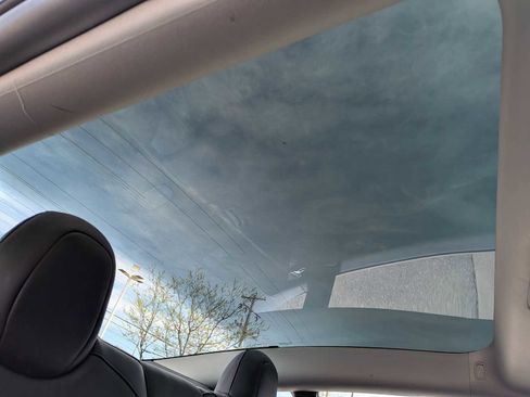 Used 2022 Tesla Model 3 Long Range AWD/4WD image 19