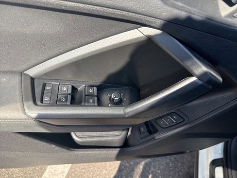 Used 2022 Audi Q3 2.0T Premium Plus w/ Premium Plus Package image 17