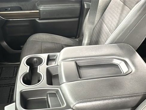 Used 2019 Chevrolet Silverado 1500 LT image 32