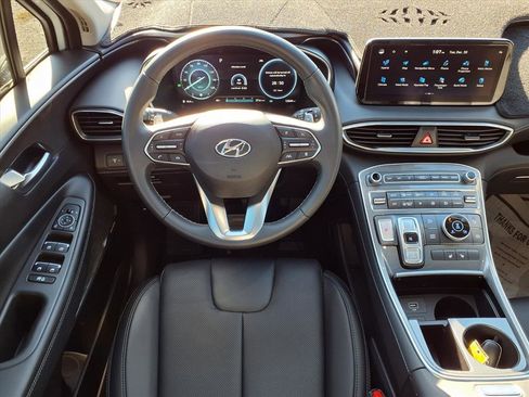 Used 2023 Hyundai Santa Fe SEL Premium image 3