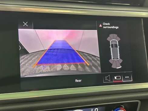 Used 2022 Audi Q3 2.0T Premium image 18