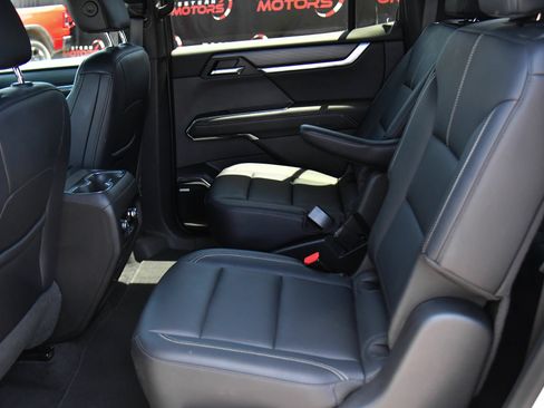 Used 2024 GMC Acadia Elevation FWD image 42