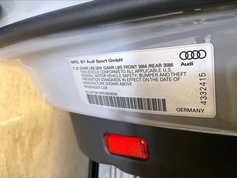 Used 2024 Audi RS 7 Performance w/ Black Optic Package image 33