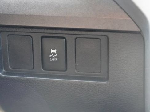 Used 2015 Toyota Tundra SR5 w/ SR5 Upgrade Package RWD image 26