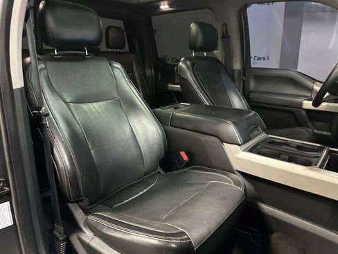 Used 2017 Ford F450 Lariat w/ Lariat Ultimate Package AWD/4WD image 25