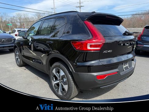 Used 2026 Volvo XC40 B5 Plus w/ Climate Package AWD/4WD image 6