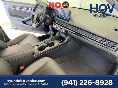 Used 2024 Honda Civic Touring image 20