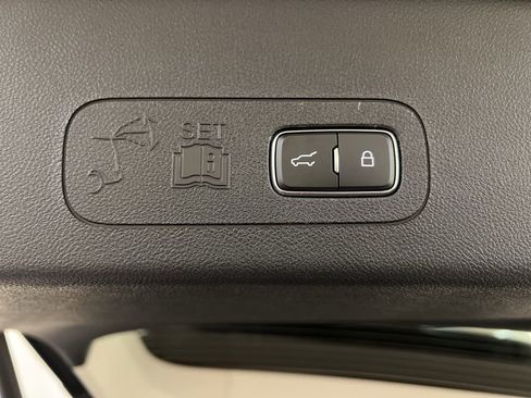 New 2026 Lincoln Aviator AWD image 39