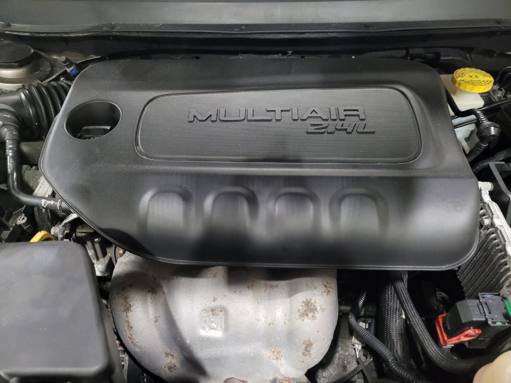 Used 2019 Jeep Cherokee Latitude Plus w/ Cold Weather Group AWD/4WD image 30