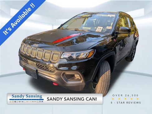 Used 2022 Jeep Compass Trailhawk image 1