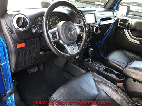 Used 2016 Jeep Wrangler Rubicon AWD/4WD image 10