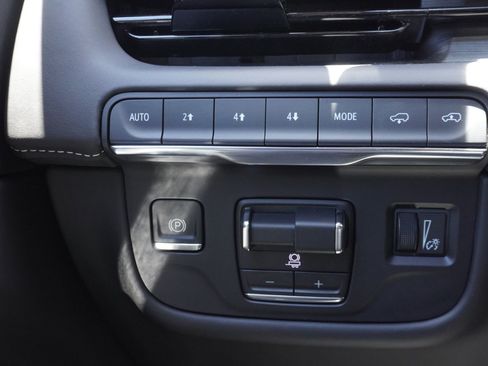 New 2024 Cadillac Escalade Sport Platinum w/ LPO, ONYX Package image 12