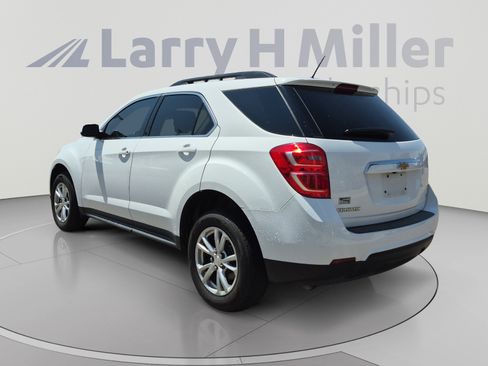 Used 2017 Chevrolet Equinox LT w/ Convenience Package FWD image 3