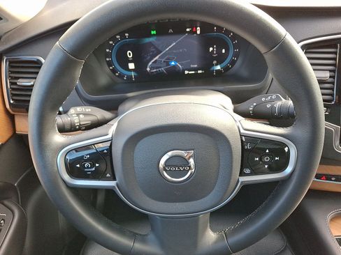 Used 2023 Volvo XC90 B5 Plus w/ Protection Package AWD/4WD image 21