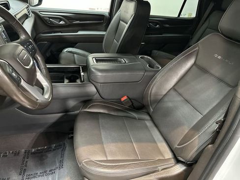 Used 2022 GMC Yukon Denali image 15