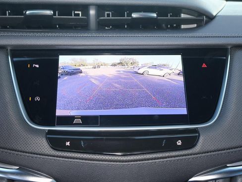 New 2026 Cadillac XT5 Luxury w/ LPO, Blue Accent Package image 24