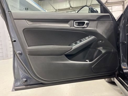 Used 2025 Honda Civic Sport image 10