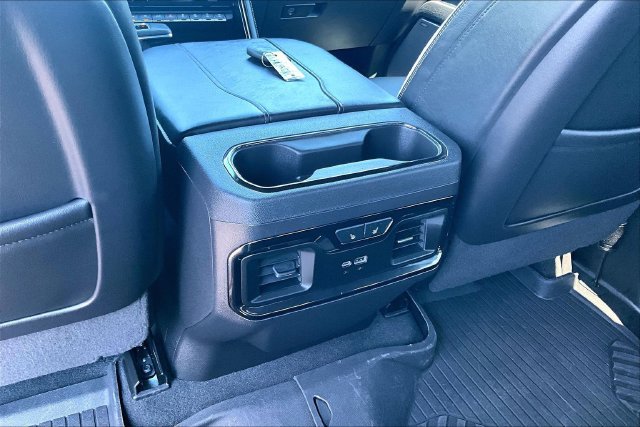 Used 2024 GMC Sierra 1500 AT4X w/ AT4X AEV Edition AWD/4WD image 23