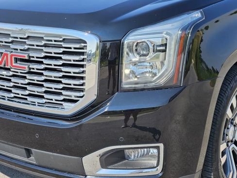 Used 2020 GMC Yukon XL Denali w/ Denali Ultimate Package AWD/4WD image 9