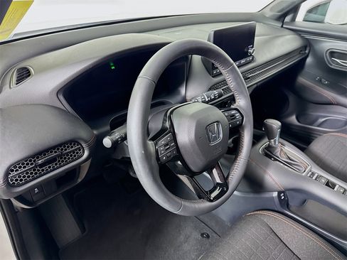 Used 2024 Honda HR-V Sport image 7
