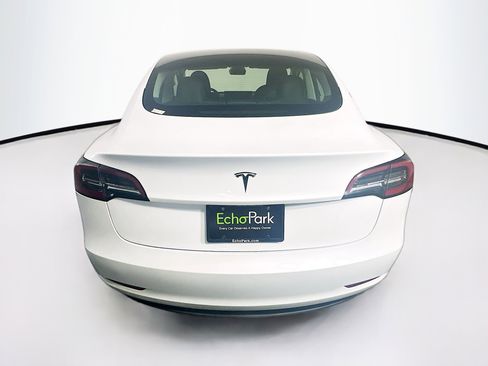 Used 2023 Tesla Model 3 Standard Range image 7