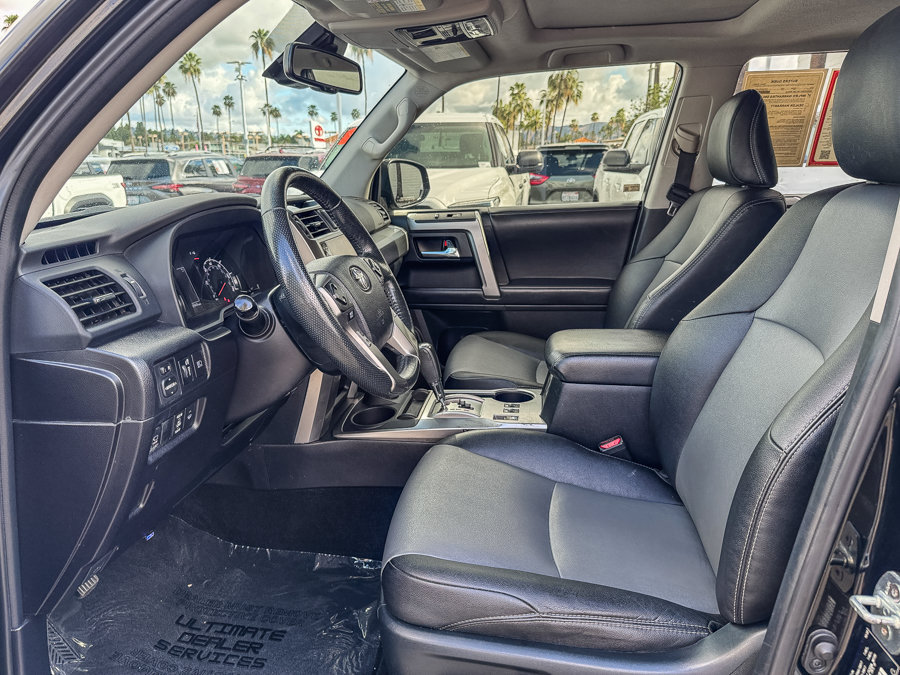 Certified 2023 Toyota 4Runner SR5 Premium w/ Moonroof Package AWD/4WD image 17