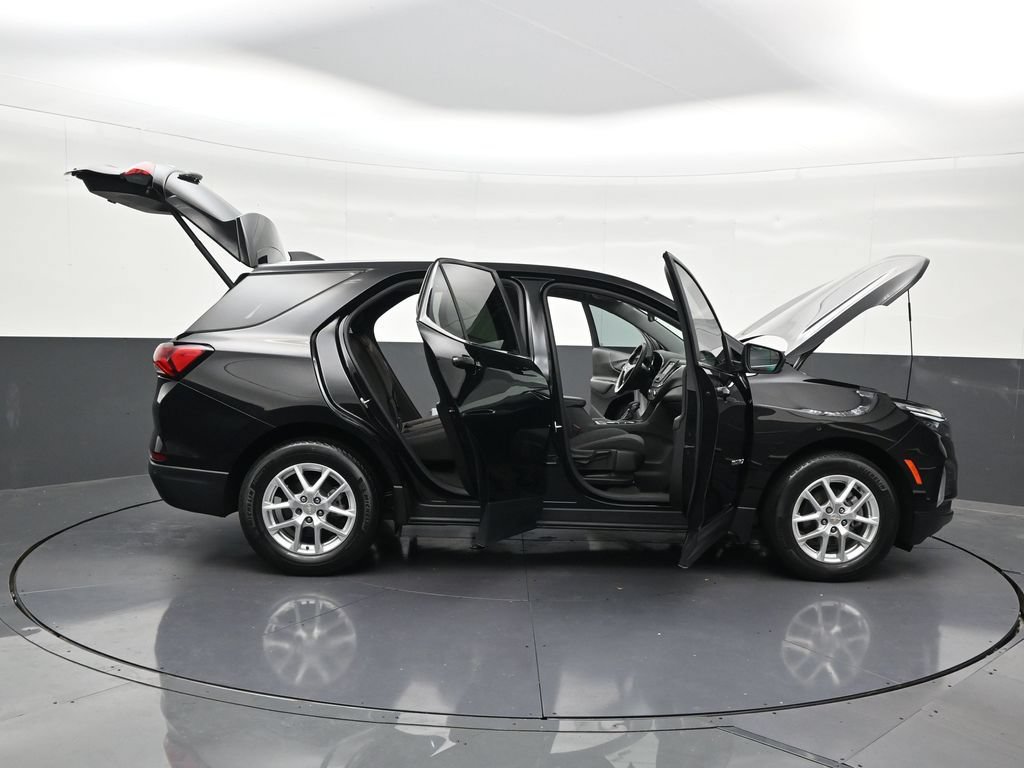 Used 2023 Chevrolet Equinox LT FWD image 37