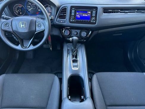 Used 2021 Honda HR-V LX image 13