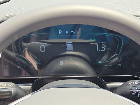New 2026 Kia Niro EX FWD image 34