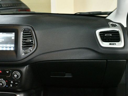 Used 2019 Jeep Compass Latitude w/ Popular Equipment Group image 24