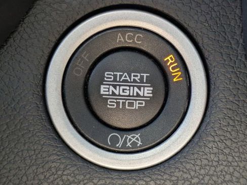 Used 2022 RAM 2500 Laramie w/ Night Edition image 28