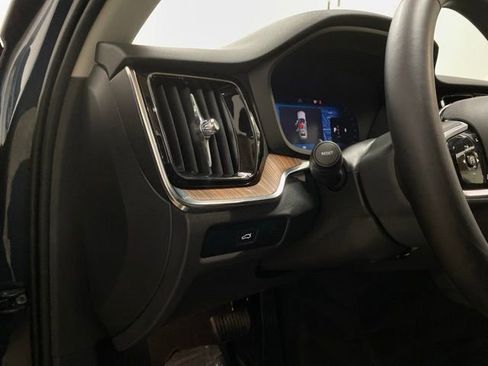 Used 2025 Volvo V60 B5 Cross Country Plus AWD/4WD image 18