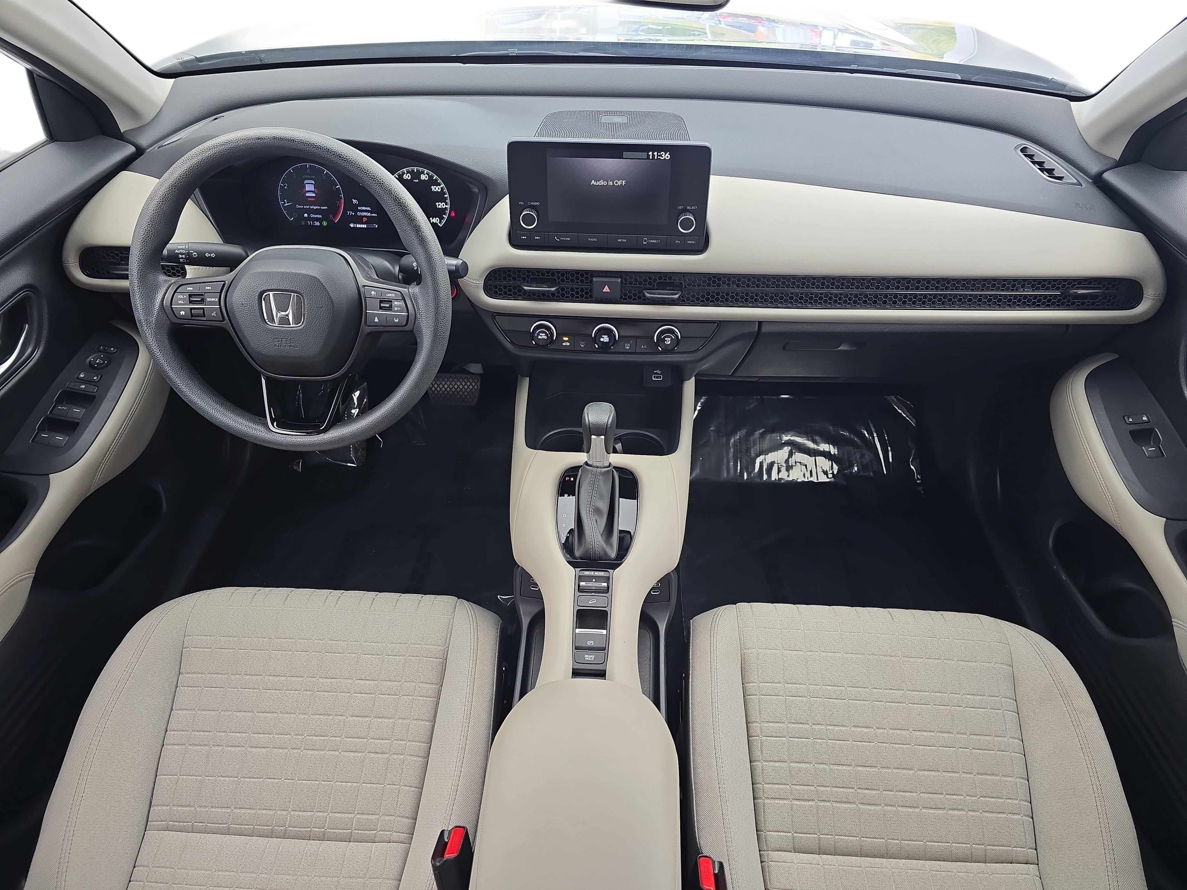 Used 2024 Honda HR-V LX image 9