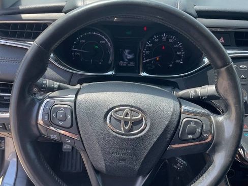 Used 2013 Toyota Avalon Limited image 11