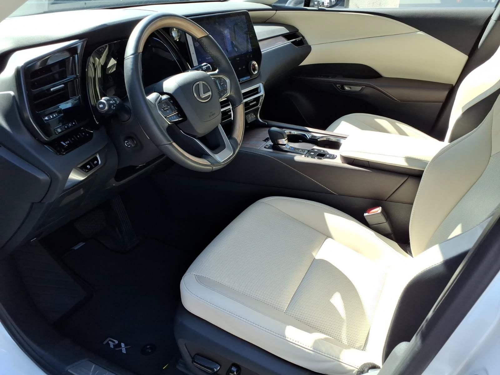 Certified 2023 Lexus RX 350 Premium w/ Cold Area Package AWD/4WD image 15