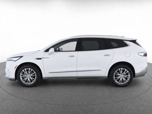 Used 2023 Buick Enclave Essence w/ Experience Buick Package FWD image 6