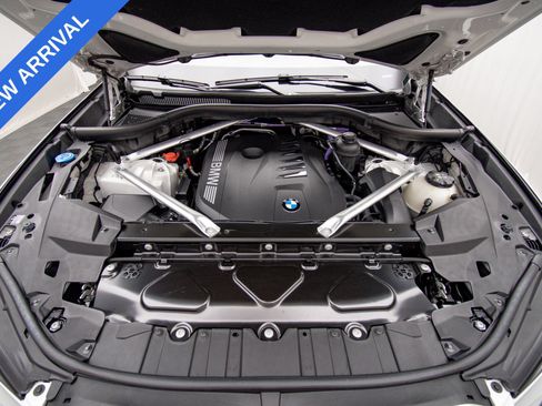Used 2024 BMW X5 xDrive40i w/ M Sport Package AWD/4WD image 37