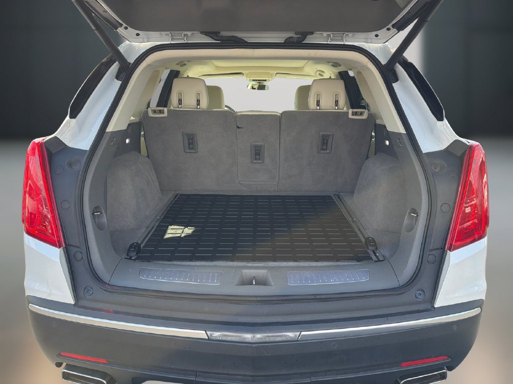 Used 2017 Cadillac XT5 Luxury FWD image 12