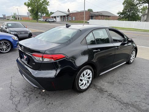 Used 2020 Toyota Corolla LE FWD image 7