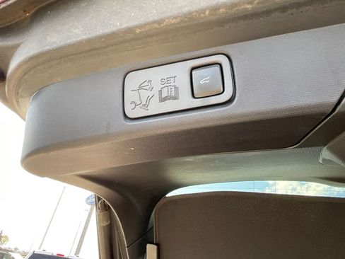 Used 2022 Ford Mustang Mach-E Premium image 29