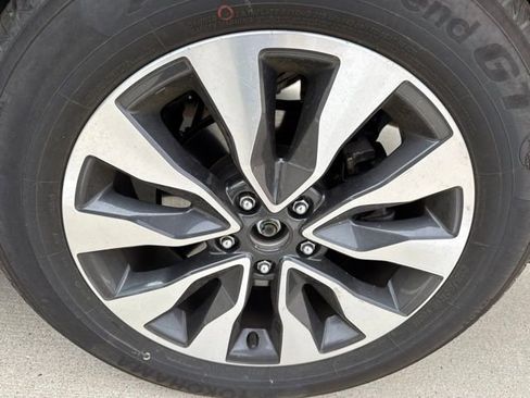 Certified 2023 Subaru Outback Limited AWD/4WD image 9