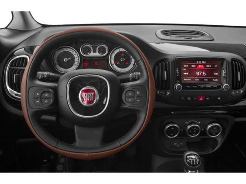Used 2015 FIAT 500L Trekking FWD image 9