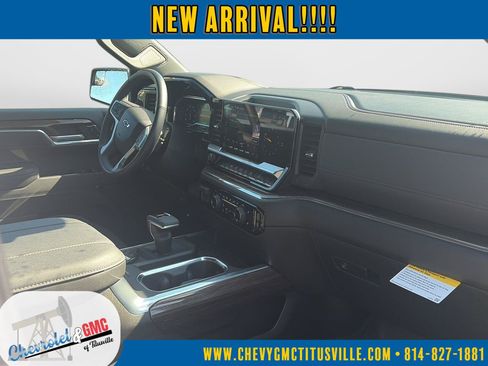 Used 2023 Chevrolet Silverado 1500 RST AWD/4WD image 11