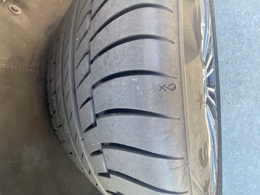 Used 2024 BMW X6 xDrive40i w/ Premium Package AWD/4WD image 20