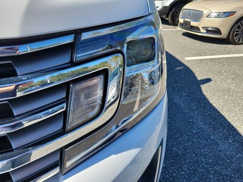 Used 2021 Ford Expedition Max Limited image 16