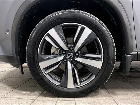 Certified 2023 Nissan Rogue Platinum w/ Platinum Premium Package image 7